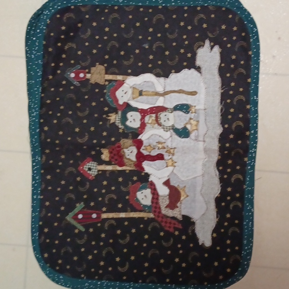 6 Vintage 1997  Brand New Hickory Farms Cloth Reversible Christmas Placemats